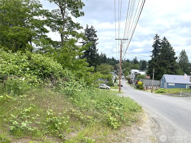 $102,500 | 1303 Times Avenue, Bremerton, WA 98312