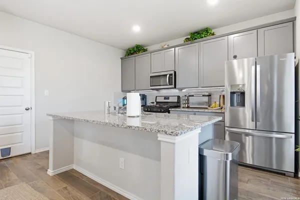 $1,900 | 10626 Briceway Ace, San Antonio, TX 78254