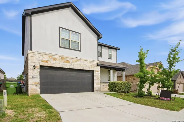 $1,900 | 10626 Briceway Ace, San Antonio, TX 78254