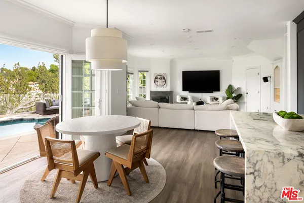 $5,750,000 | 12917 Galewood Street, Studio City, CA 91604