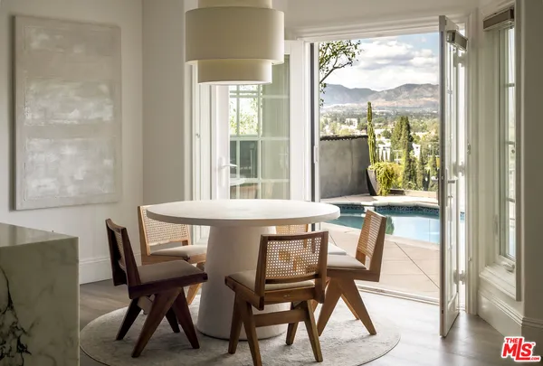 $5,750,000 | 12917 Galewood Street, Studio City, CA 91604