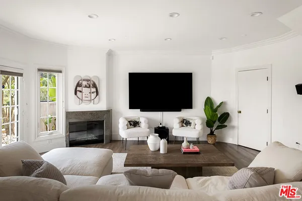 $5,750,000 | 12917 Galewood Street, Studio City, CA 91604