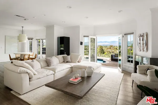 $5,750,000 | 12917 Galewood Street, Studio City, CA 91604