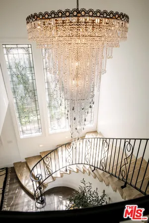 $5,750,000 | 12917 Galewood Street, Studio City, CA 91604