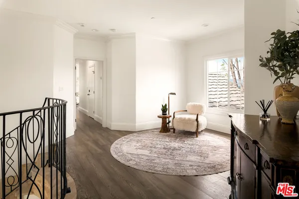 $5,750,000 | 12917 Galewood Street, Studio City, CA 91604
