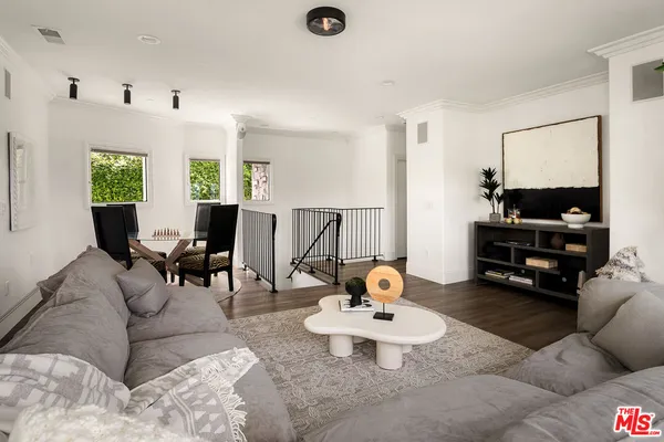 $5,750,000 | 12917 Galewood Street, Studio City, CA 91604