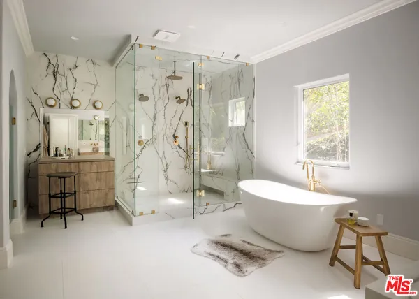 $5,750,000 | 12917 Galewood Street, Studio City, CA 91604