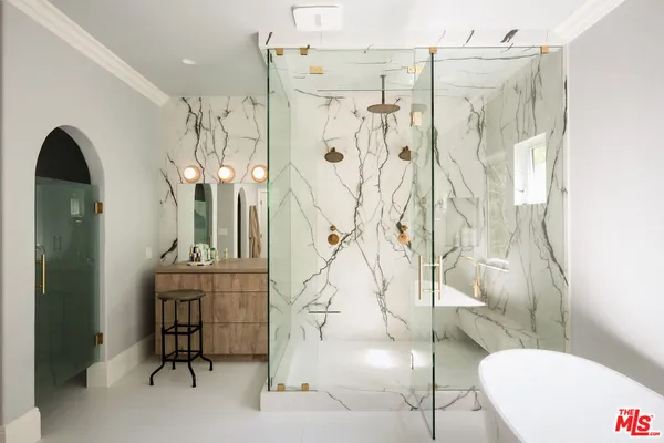 $5,750,000 | 12917 Galewood Street, Studio City, CA 91604