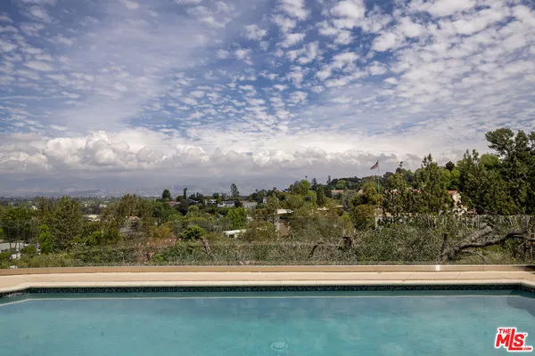 $5,750,000 | 12917 Galewood Street, Studio City, CA 91604