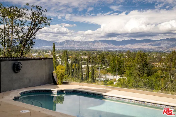 $5,750,000 | 12917 Galewood Street, Studio City, CA 91604