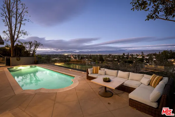 $5,750,000 | 12917 Galewood Street, Studio City, CA 91604