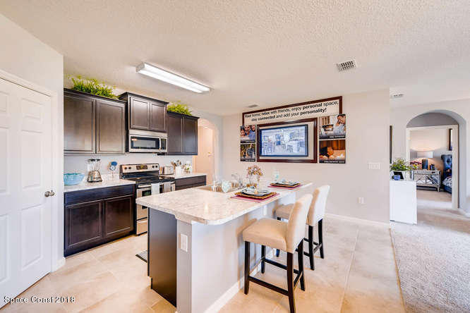 249 Abalone Road Northwest Palm Bay, FL 32907 - Photo 3 of 14 Cali-small-005-5-Kitchen-666x445-72dpi