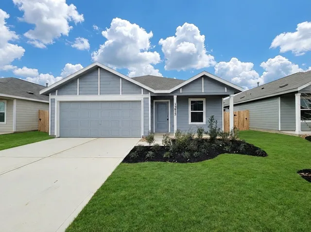 $2,000 | 15675 Plum Brk Drive, Conroe, TX 77303