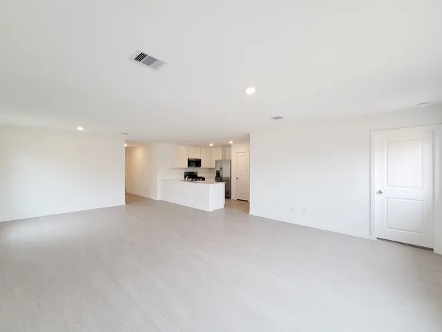 $2,000 | 15675 Plum Brk Drive, Conroe, TX 77303