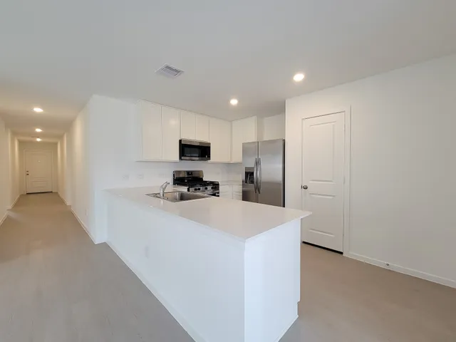 $2,000 | 15675 Plum Brk Drive, Conroe, TX 77303