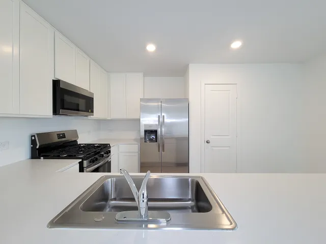 $2,000 | 15675 Plum Brk Drive, Conroe, TX 77303