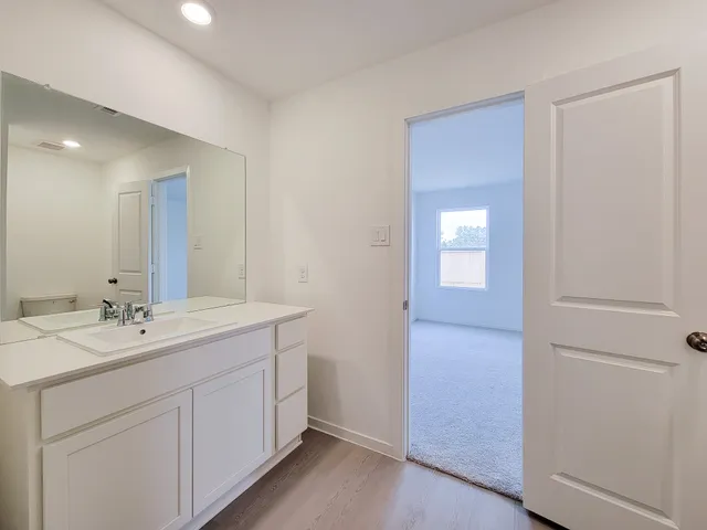 $2,000 | 15675 Plum Brk Drive, Conroe, TX 77303