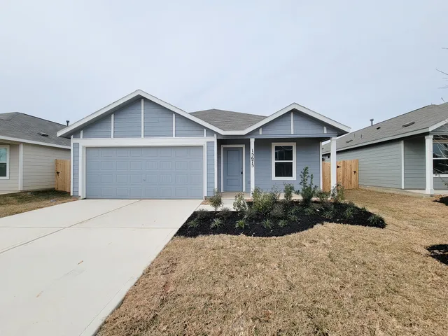 $2,000 | 15675 Plum Brk Drive, Conroe, TX 77303