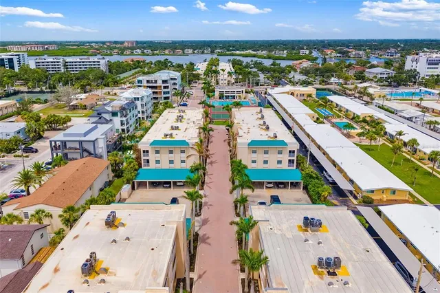 $889,000 | 5970 Midnight Pass Road, Unit 179, Sarasota, FL 34242