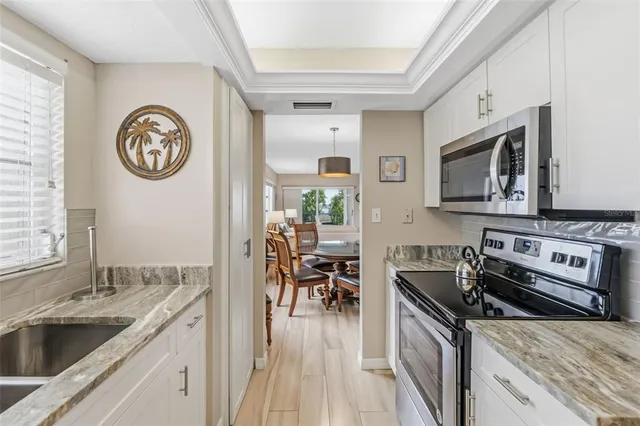 $889,000 | 5970 Midnight Pass Road, Unit 179, Sarasota, FL 34242