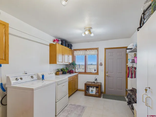 $2,650,000 | 33059 J Road, Hotchkiss, CO 81419