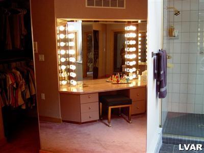 2365 Riverbend Road Allentown, PA 18103 - Photo 17 of 24 Gallery Image 17