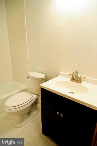 12 Roland Mews, Unit R212 Baltimore, MD 21210 - Photo 4 of 30 Bath