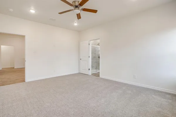 $374,900 | 130 Abbott Avenue, Covington, TX 76636