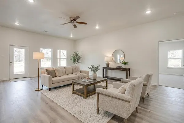 $374,900 | 130 Abbott Avenue, Covington, TX 76636