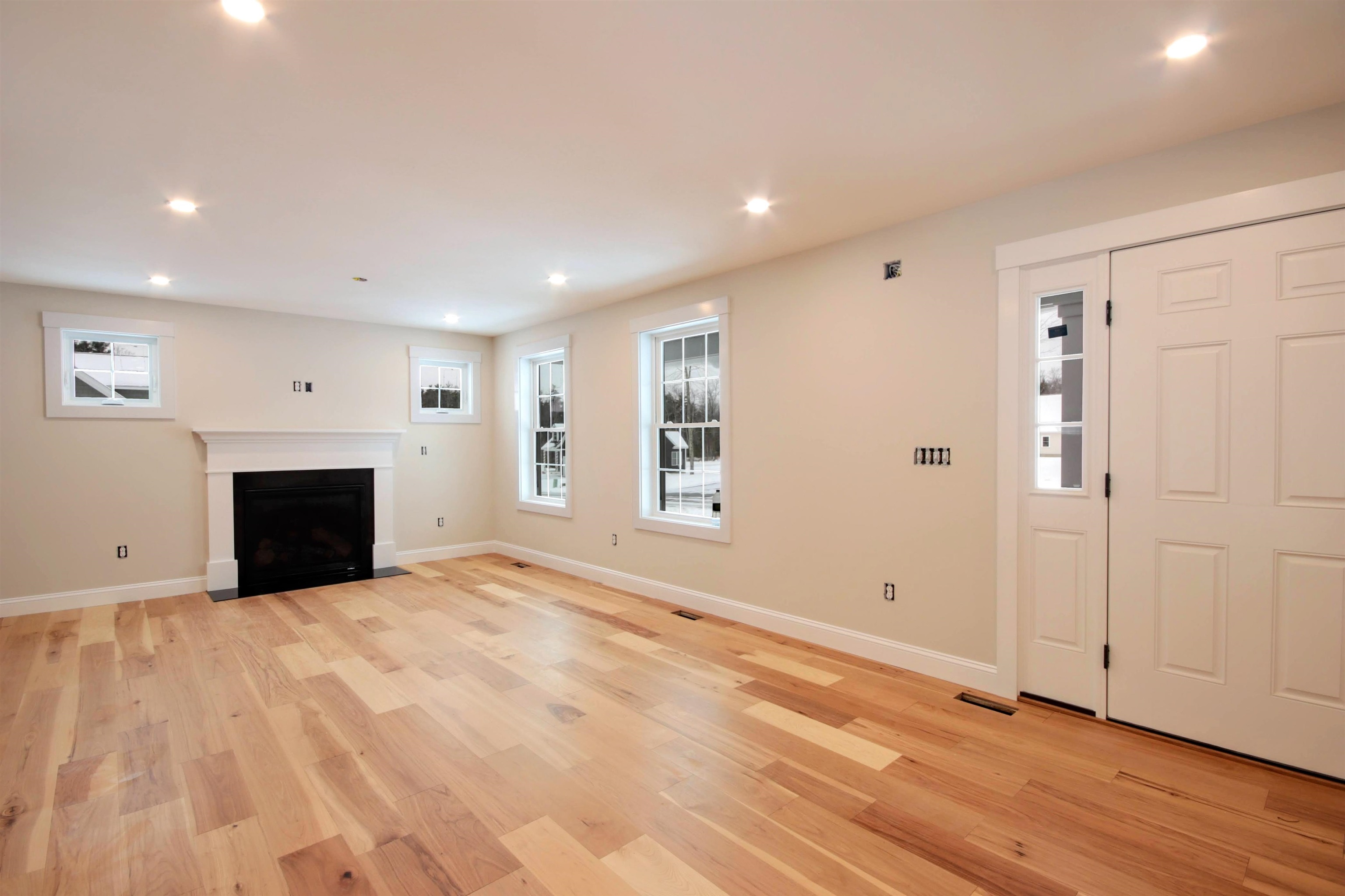 67 Bailey Drive Rochester, NH 03868 - Photo 6 of 36