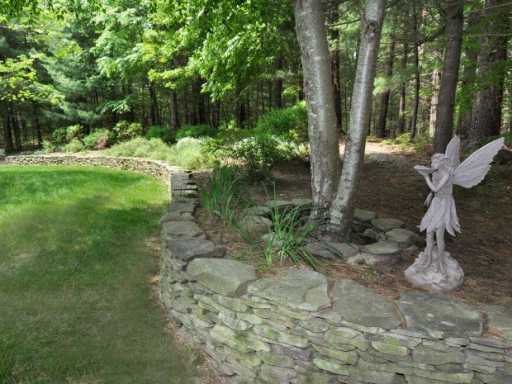 940 High Hawk Road East Greenwich, RI 02818 - Photo 12 of 12 Yard/Garden.