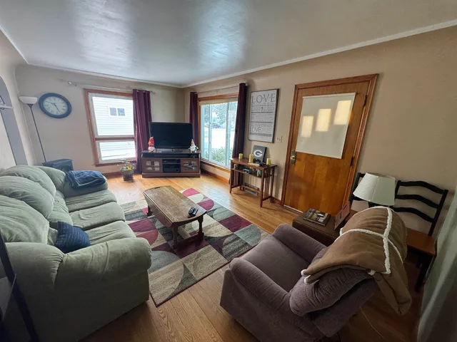 $224,900 | 613 Warsaw Street, Menasha, WI 54952