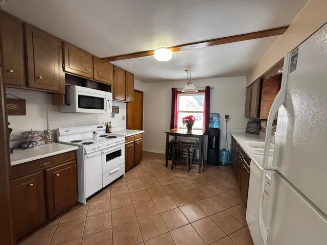 $224,900 | 613 Warsaw Street, Menasha, WI 54952