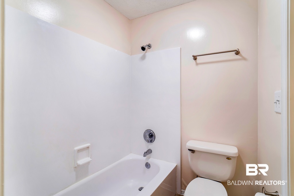 6050 Grelot Road, Unit 103 Mobile, AL 36609 - Photo 15 of 15