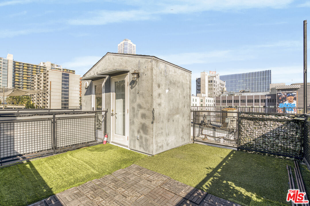 253 South Broadway, Unit 507 Los Angeles, CA 90012 - Photo 26 of 33 a view of a house with a outdoor space