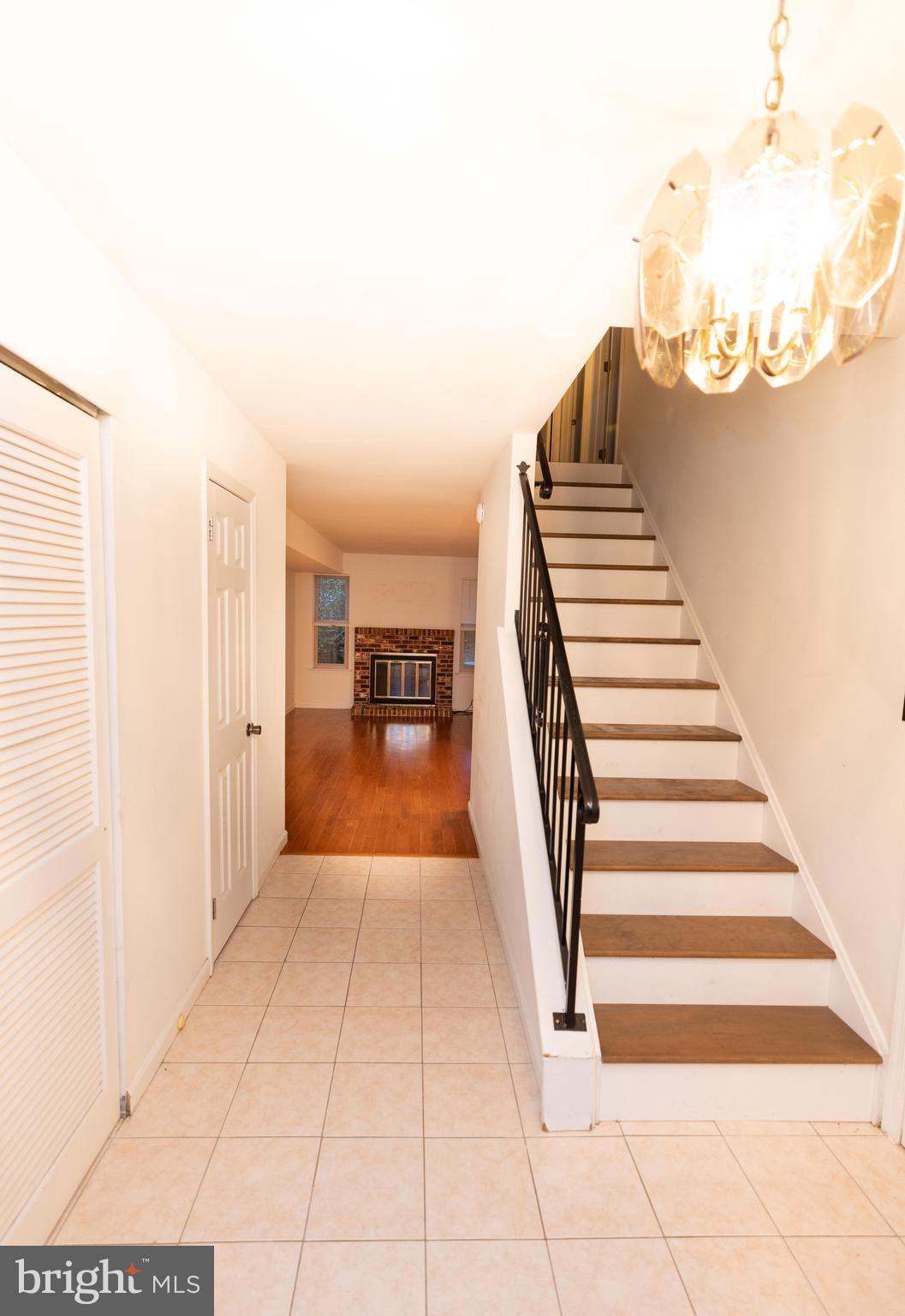 75 Franklin Drive Voorhees, NJ 08043 - Photo 2 of 32