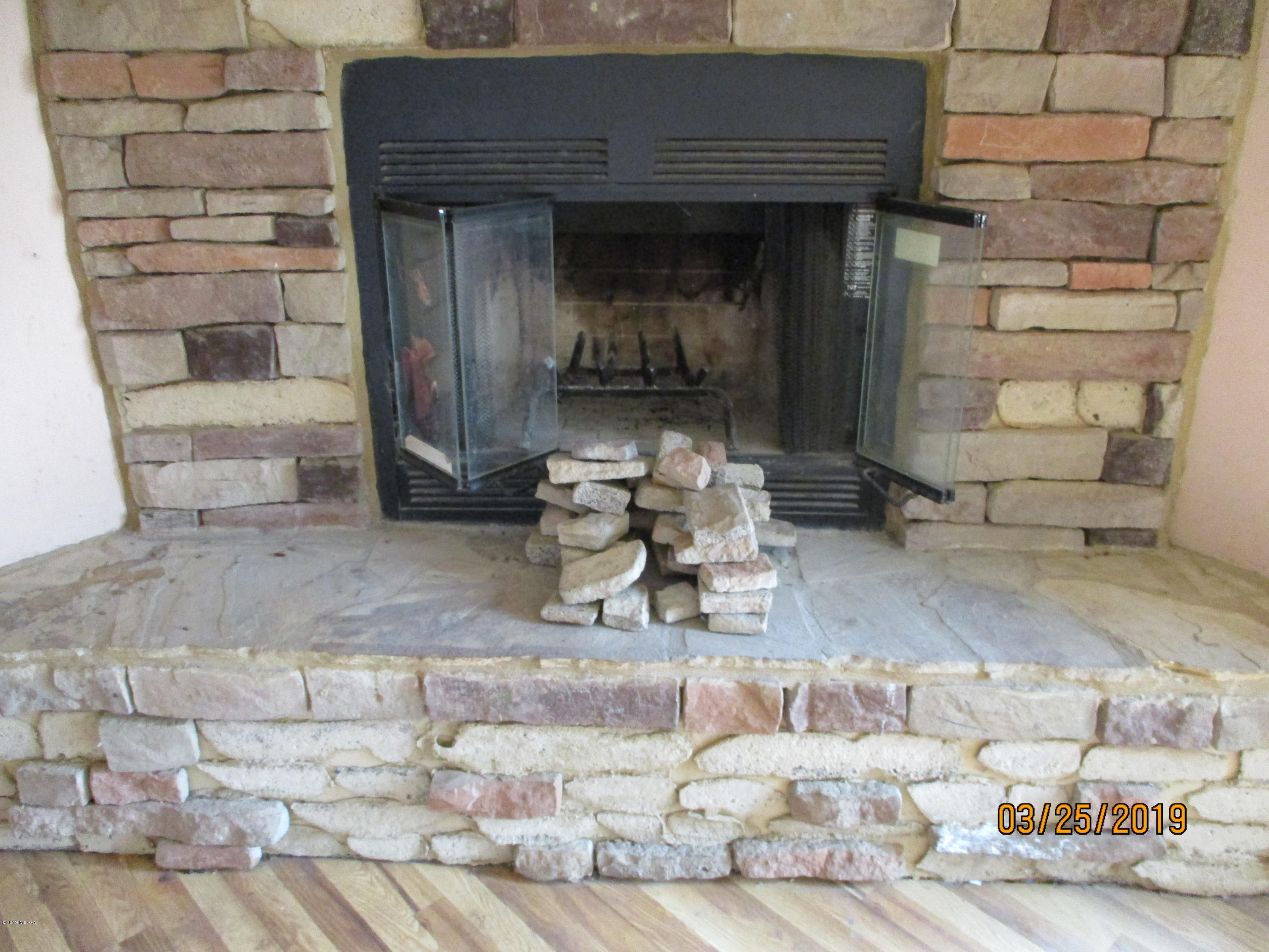 129 Cauley Road Macon, GA 31217 - Photo 6 of 15 Fireplace