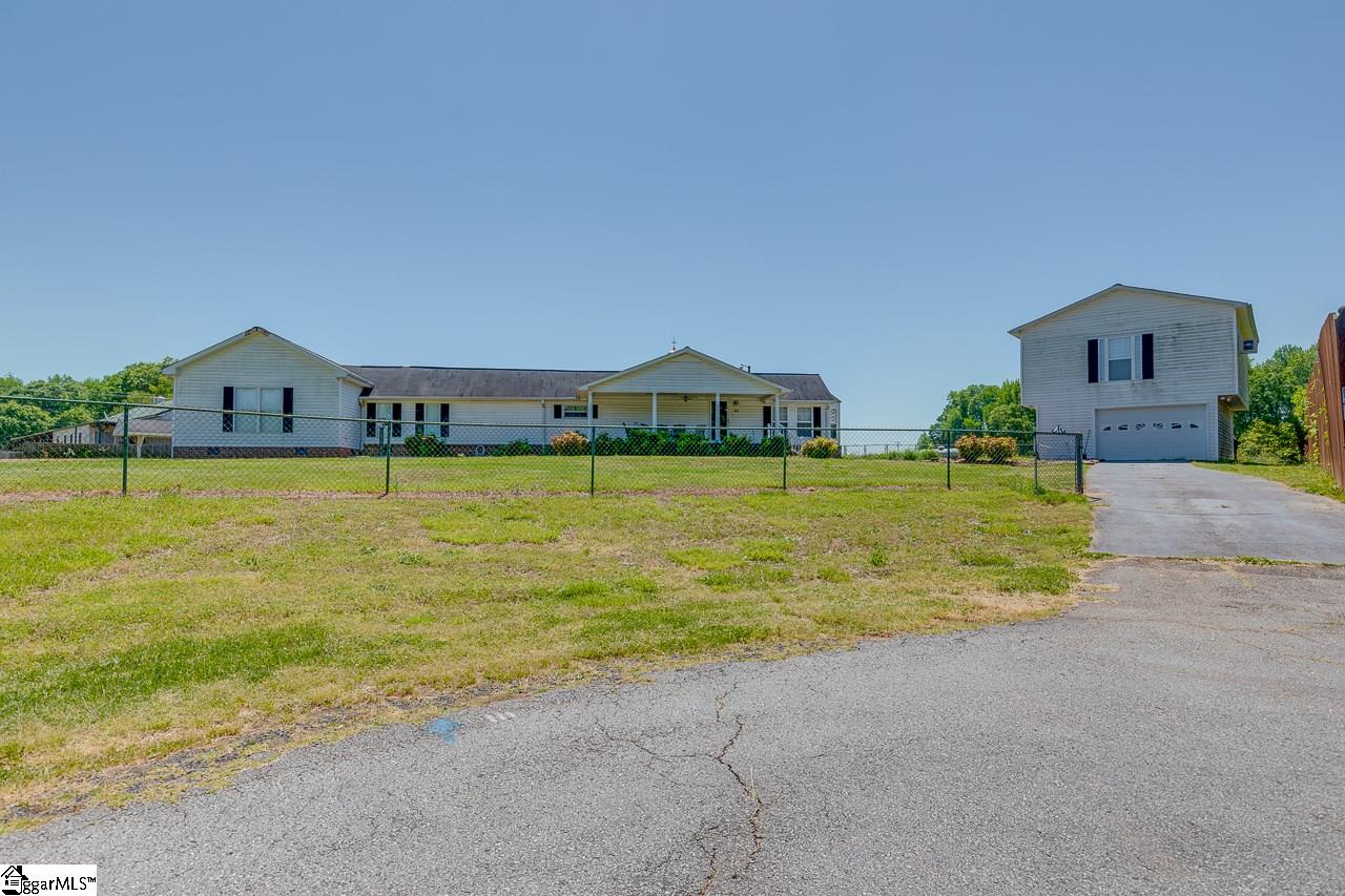 107 State Rd S-42-7141 Greer, SC 29651 - Photo 1 of 36 Gallery Image 1