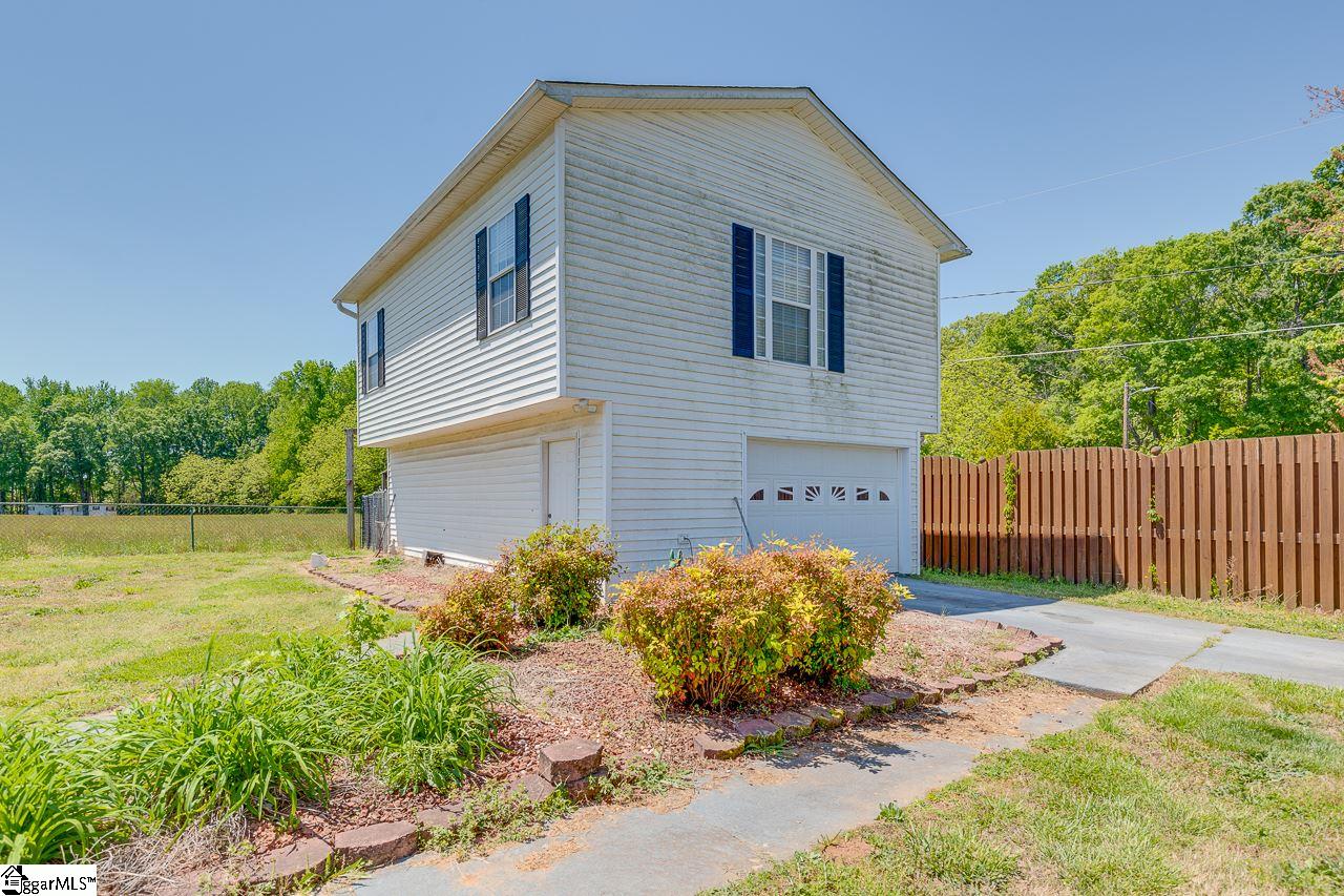 107 State Rd S-42-7141 Greer, SC 29651 - Photo 34 of 36 Gallery Image 34