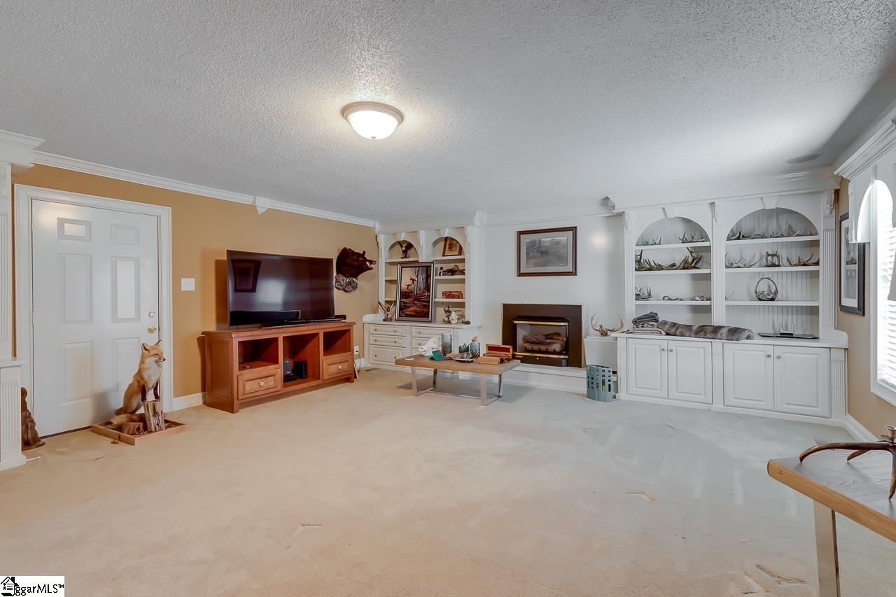 107 State Rd S-42-7141 Greer, SC 29651 - Photo 8 of 36 Gallery Image 8