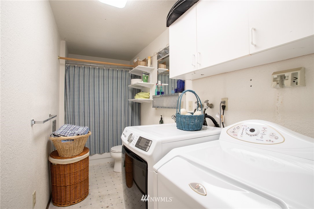 2402 190th Street Southeast Bothell, WA 98012 - Photo 29 of 38 Gallery Image 29