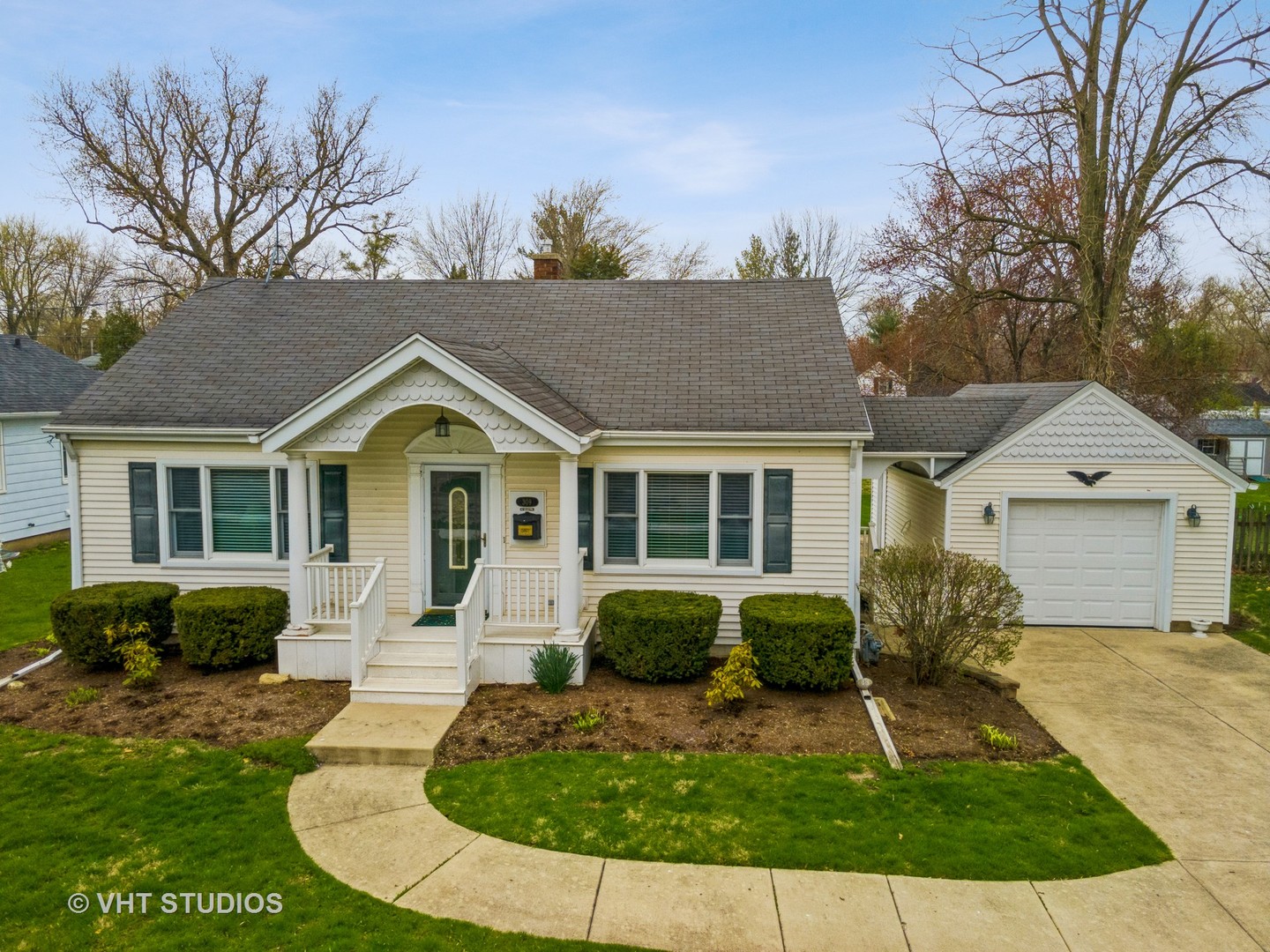 309 East Locust Street Batavia, IL 60510 - Photo 14 of 14 a view of a house with a yard