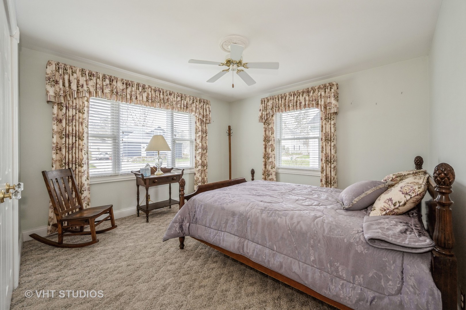 309 East Locust Street Batavia, IL 60510 - Photo 9 of 14 a bedroom with a bed chair and a large window