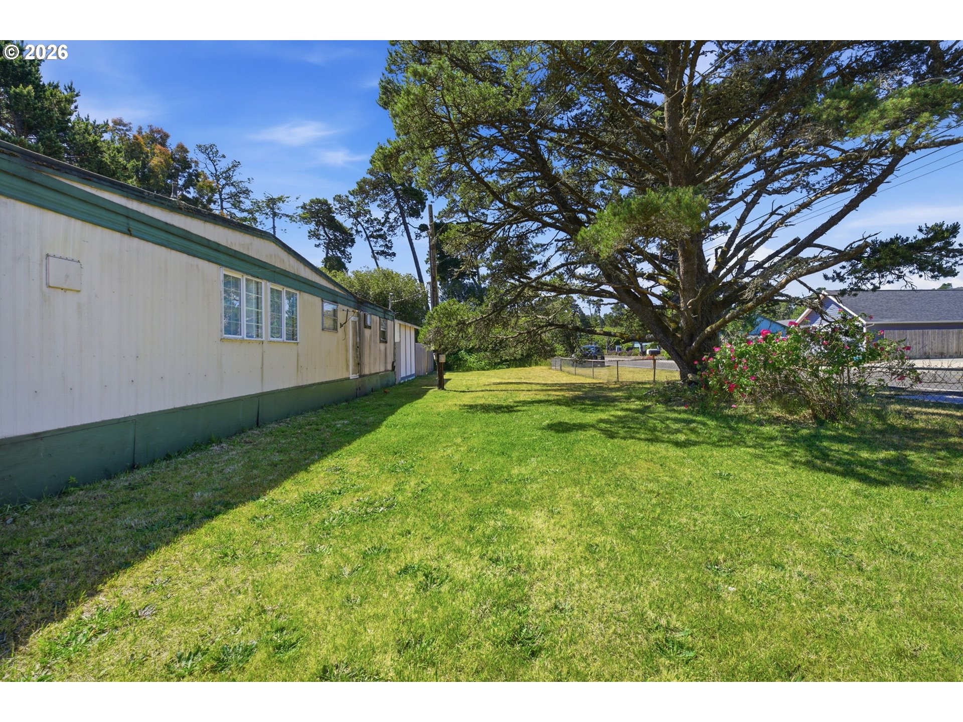 1612 34th Street Florence, OR 97439 - Photo 4 of 11
