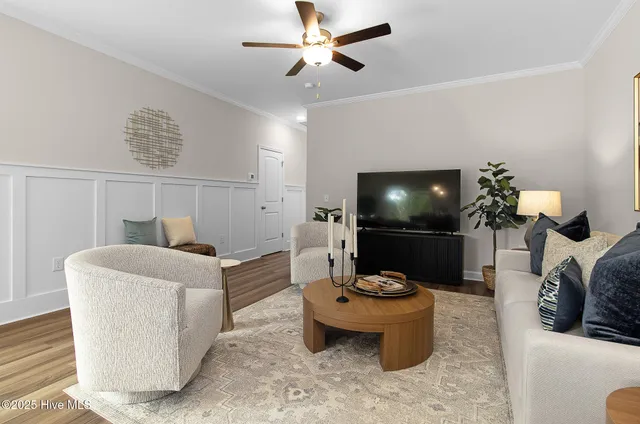 $377,400 | 234 Cline Way, Unit 128 1809 LIVE OAK, Beaufort, NC 28516