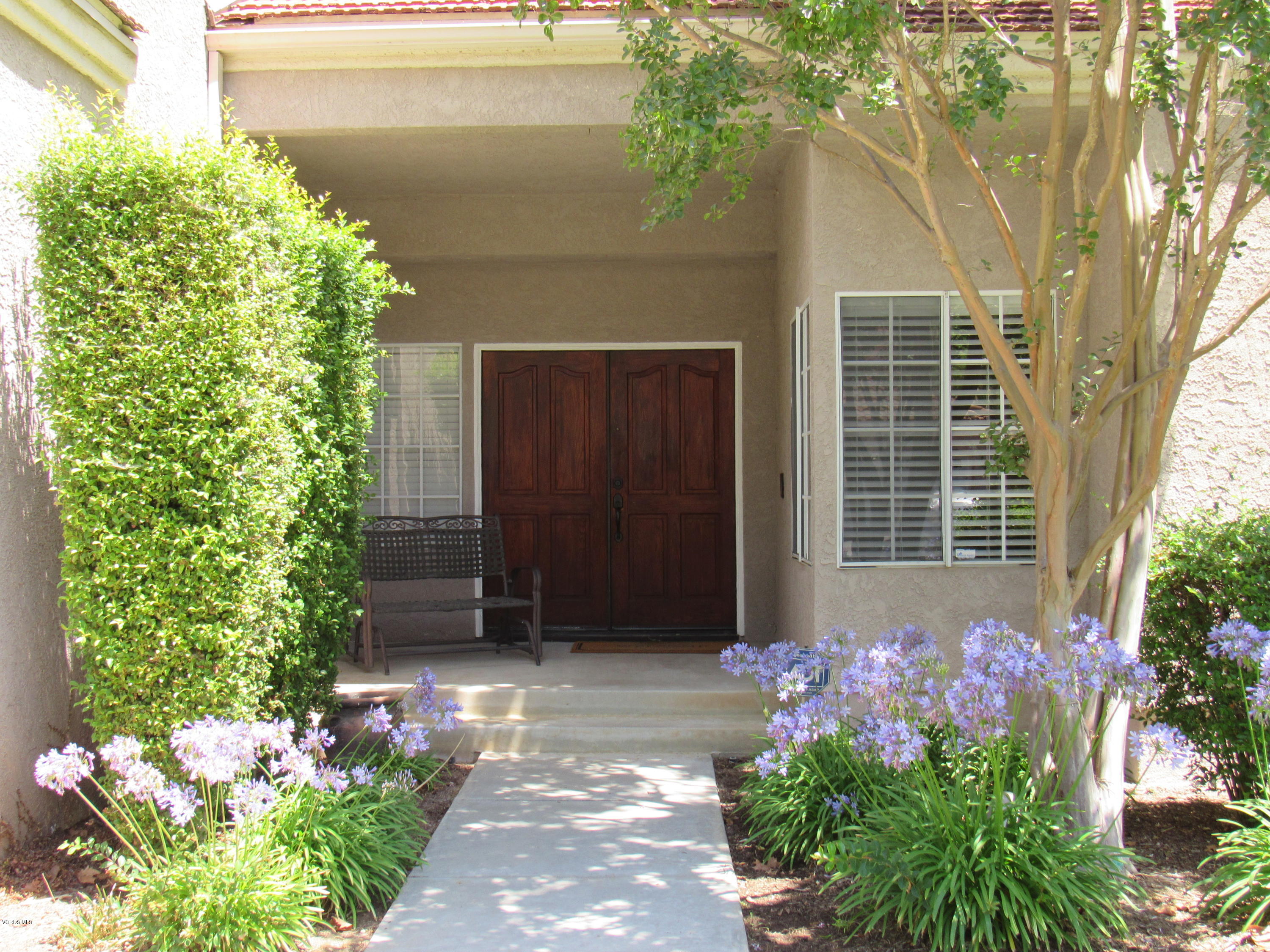 11577 Chestnut Ridge Street Moorpark, CA 93021 - Photo 3 of 58 a front view of a house