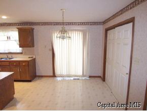 4313 Deming Drive Springfield, IL 62703 - Photo 6 of 9