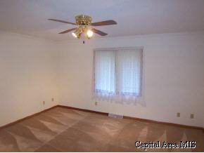 4313 Deming Drive Springfield, IL 62703 - Photo 7 of 9