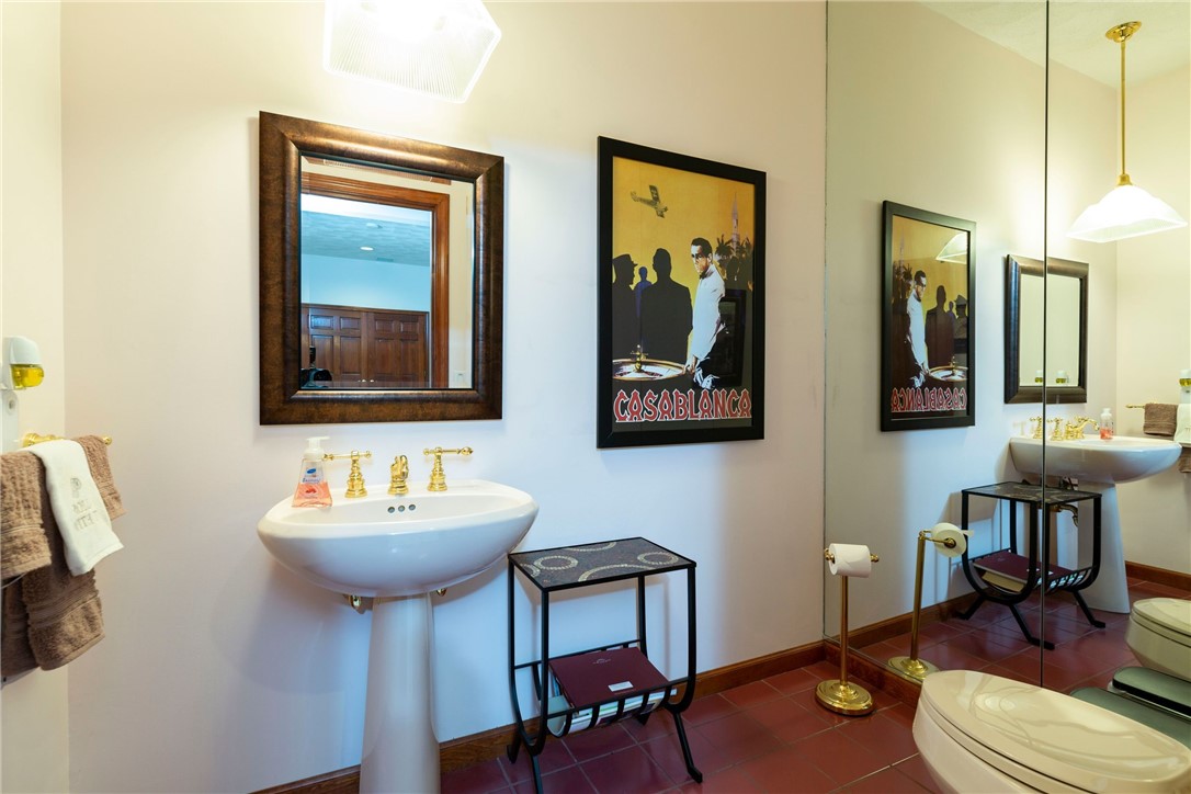 11 Wicklow Road Westerly, RI 02891 - Photo 22 of 50