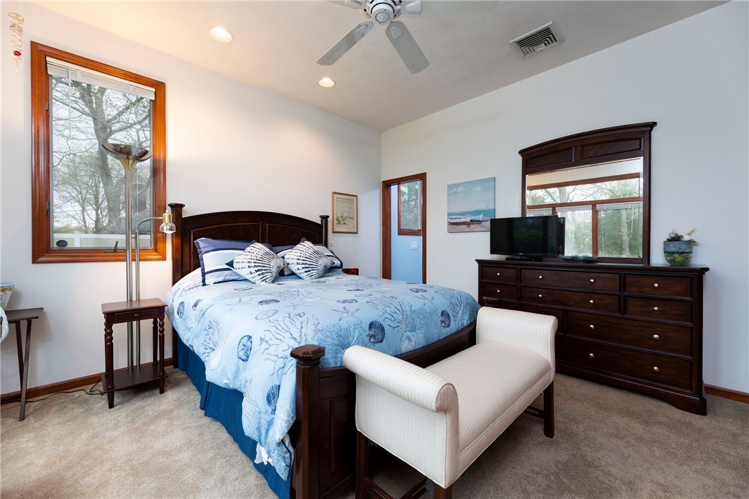 11 Wicklow Road Westerly, RI 02891 - Photo 33 of 50